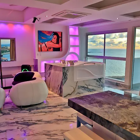 The Hot Spot Jacuzzi And Strip Pol Cartagena